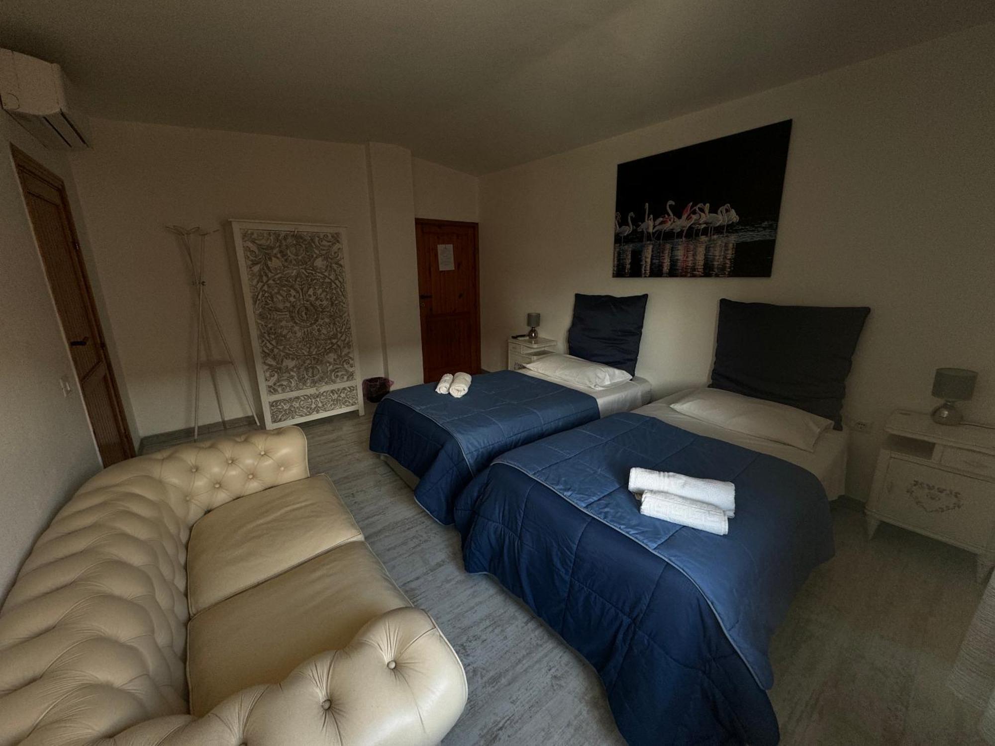 Pm 1 Via Armando Diaz Guest House Olbia Exterior foto